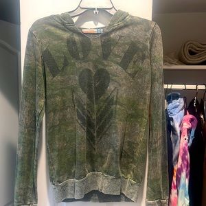 Super soft Vintage Havana hoodie w v neck in perfect condition. Size small